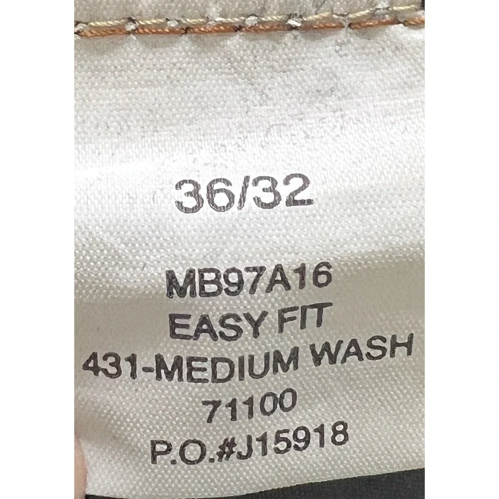 Calvin Klein Men's Jeans 36x32‎ Easy Fit Tapered leg Medium Wash Cotton